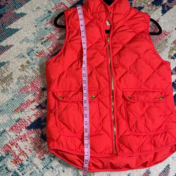 Woolrich Quilted Puffer Down Vest Red Med Brushed Gold Accents INV6 - Picture 7 of 8
